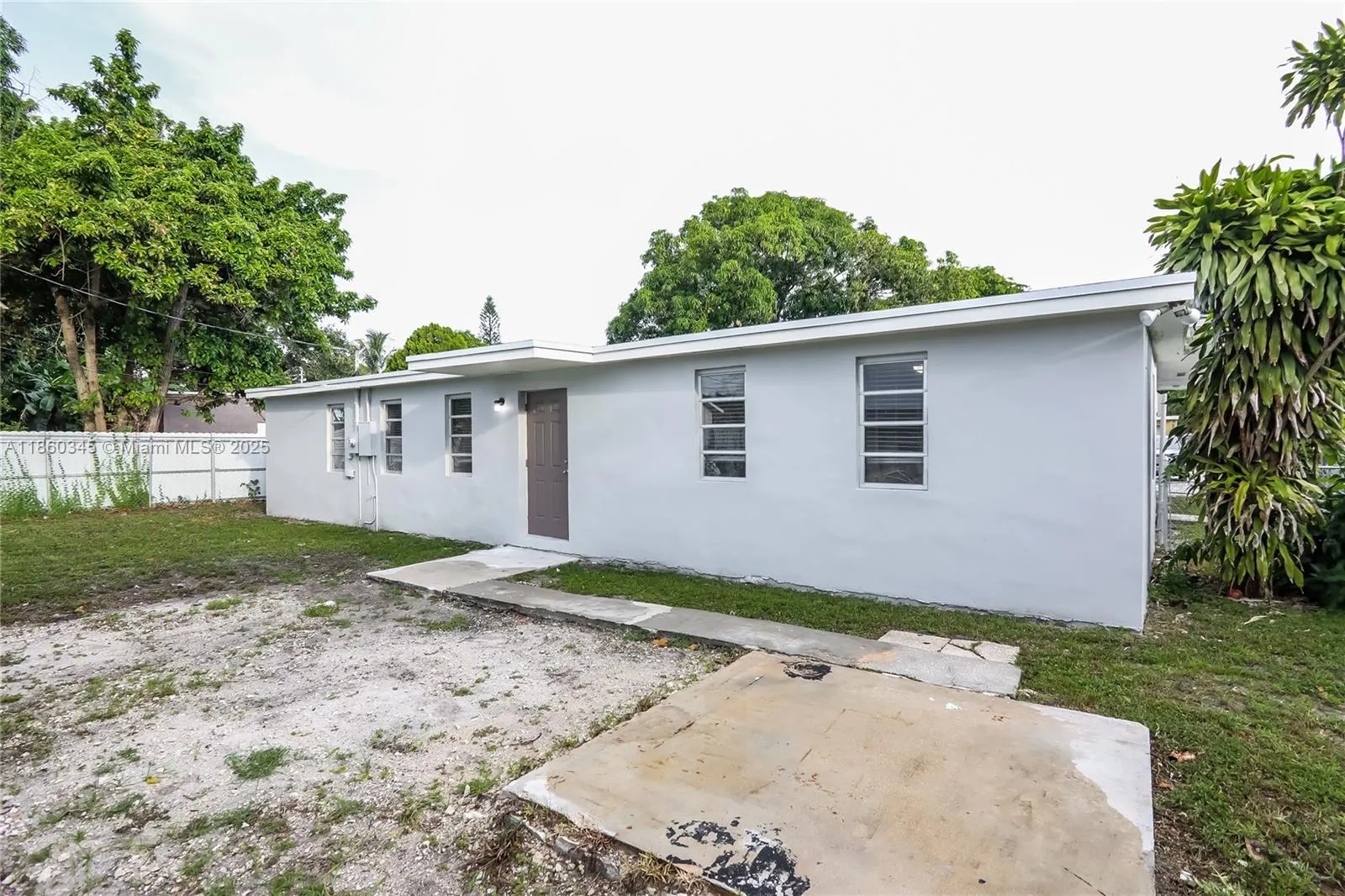 1041 NW 136th St