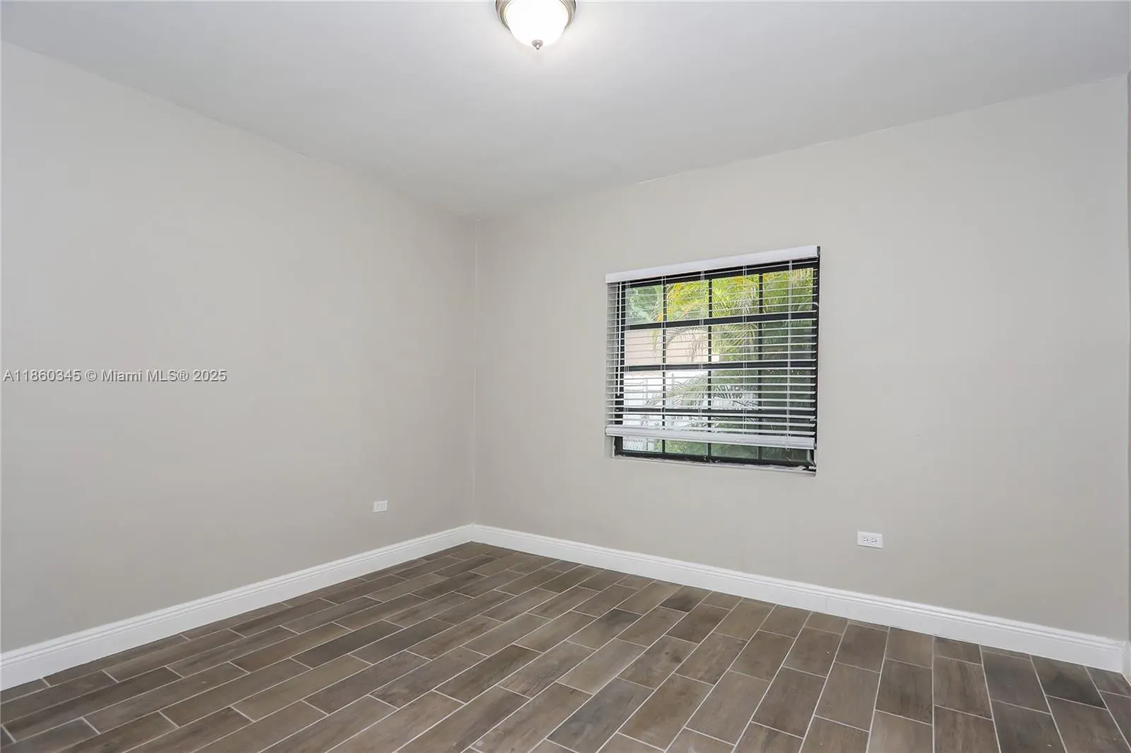 1041 NW 136th St