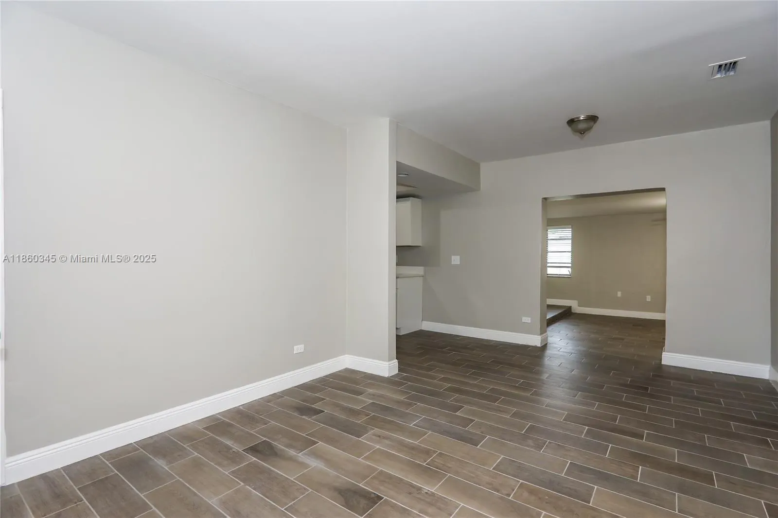 1041 NW 136th St