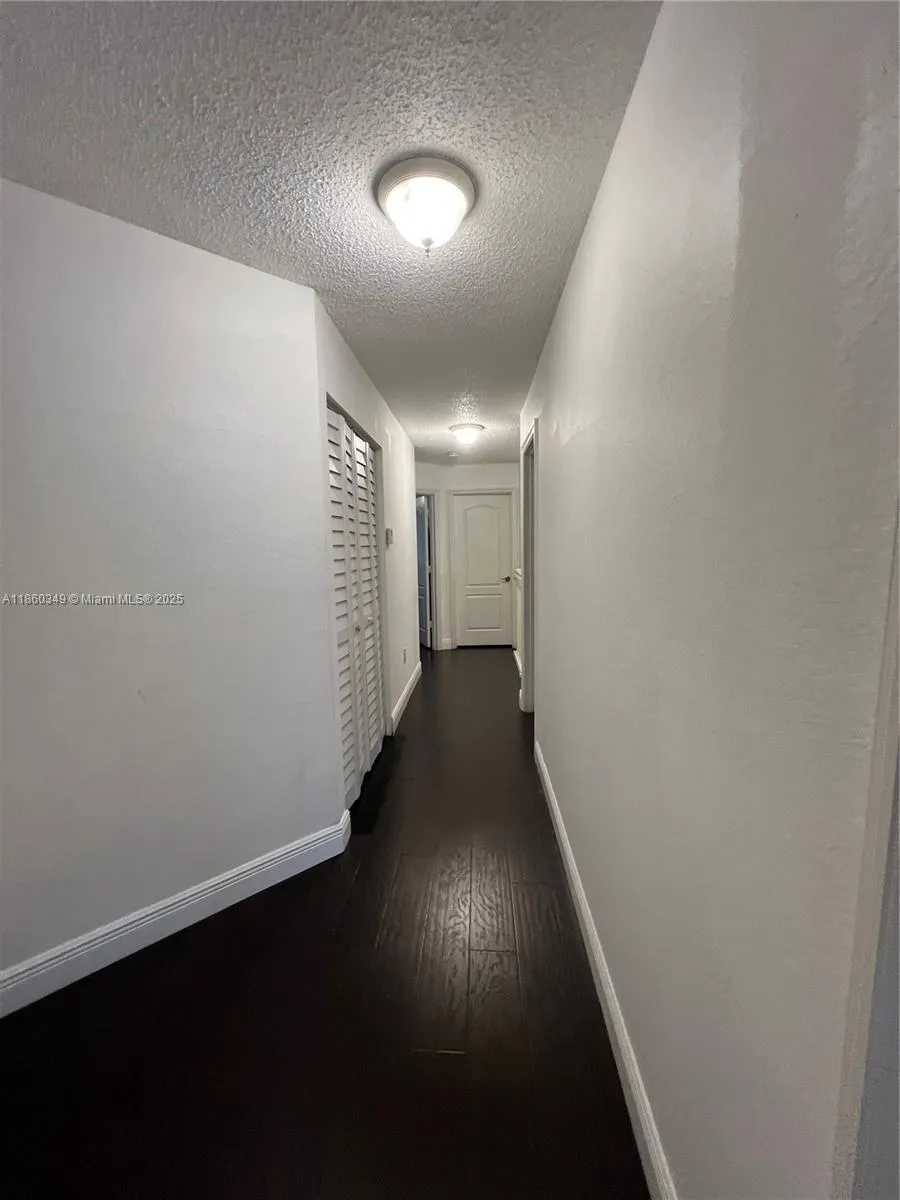 11612 NW 50th Ter