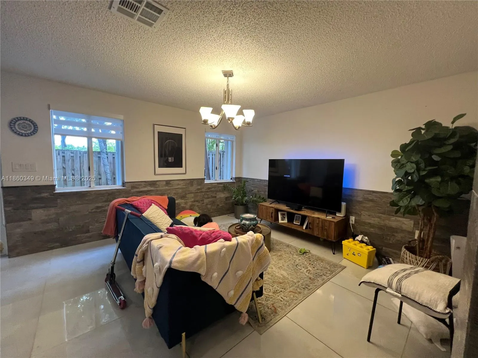 11612 NW 50th Ter