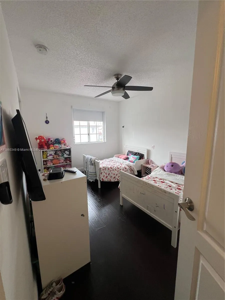 11612 NW 50th Ter