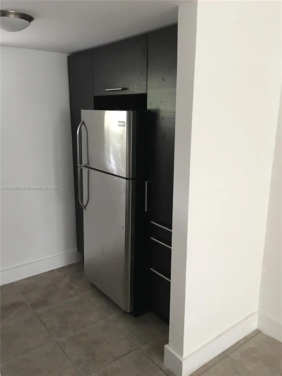 1606 SALZEDO ST, #3