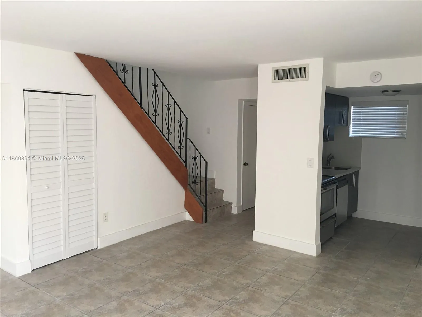 1606 SALZEDO ST, #3