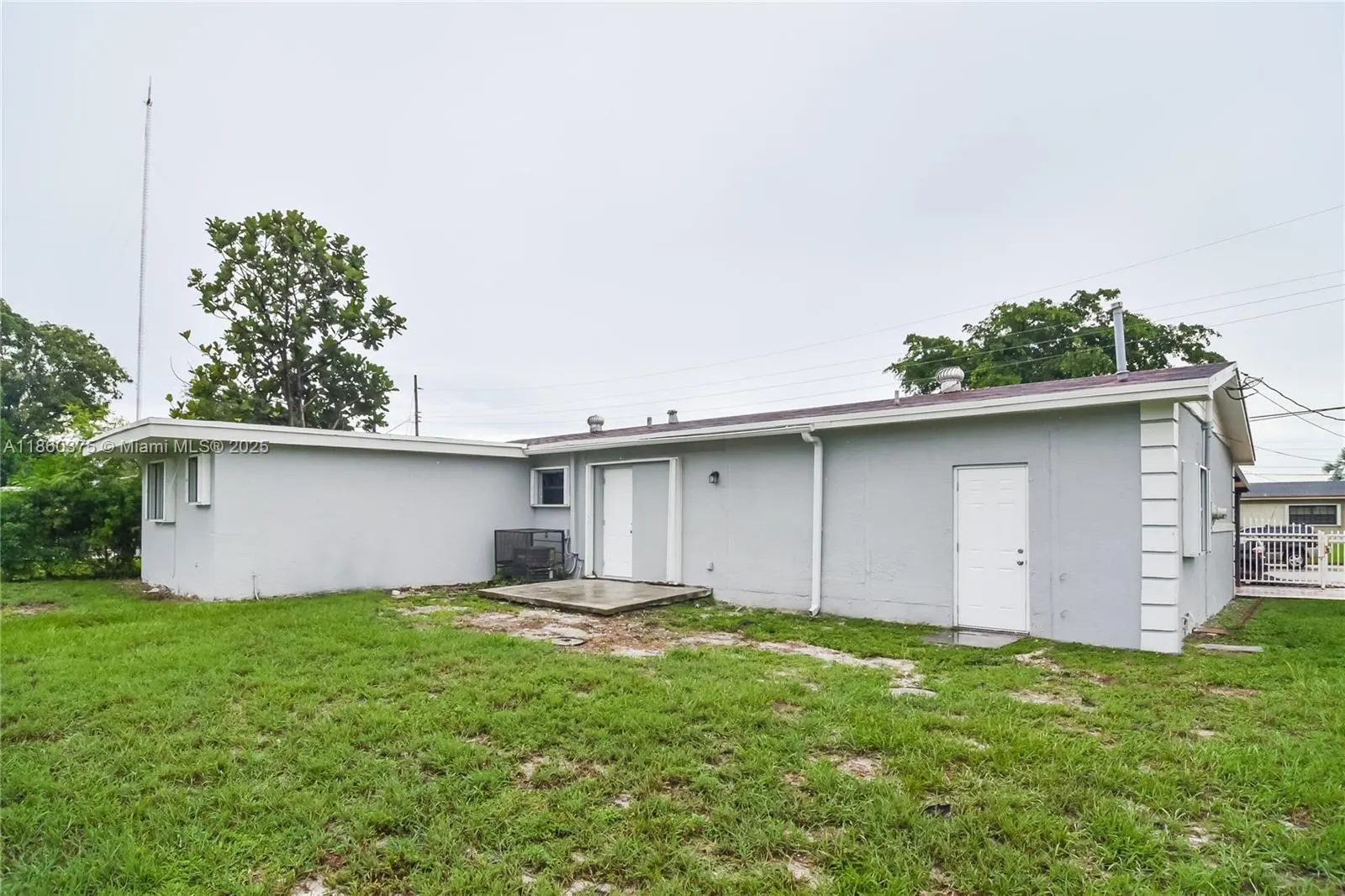 921 NW 202nd St