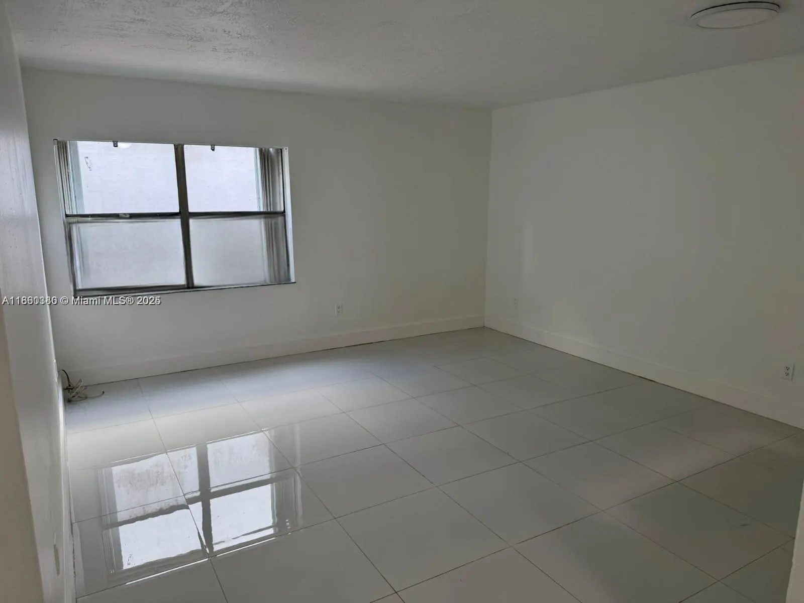 5505 NW 7th St, #W112
