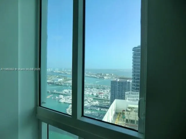 1900 N Bayshore Dr, #4703