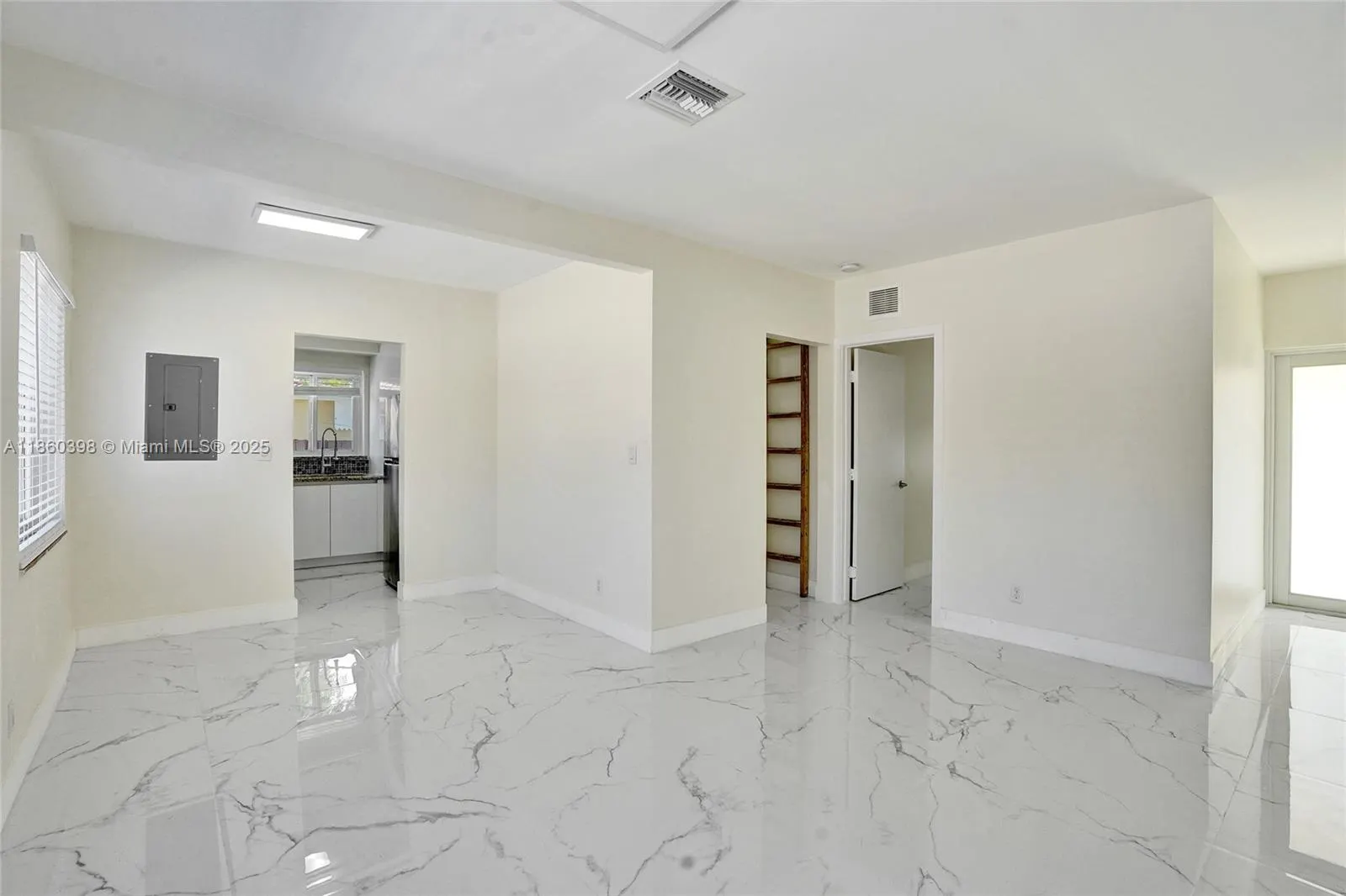 12055 NE 9th Ave, #2