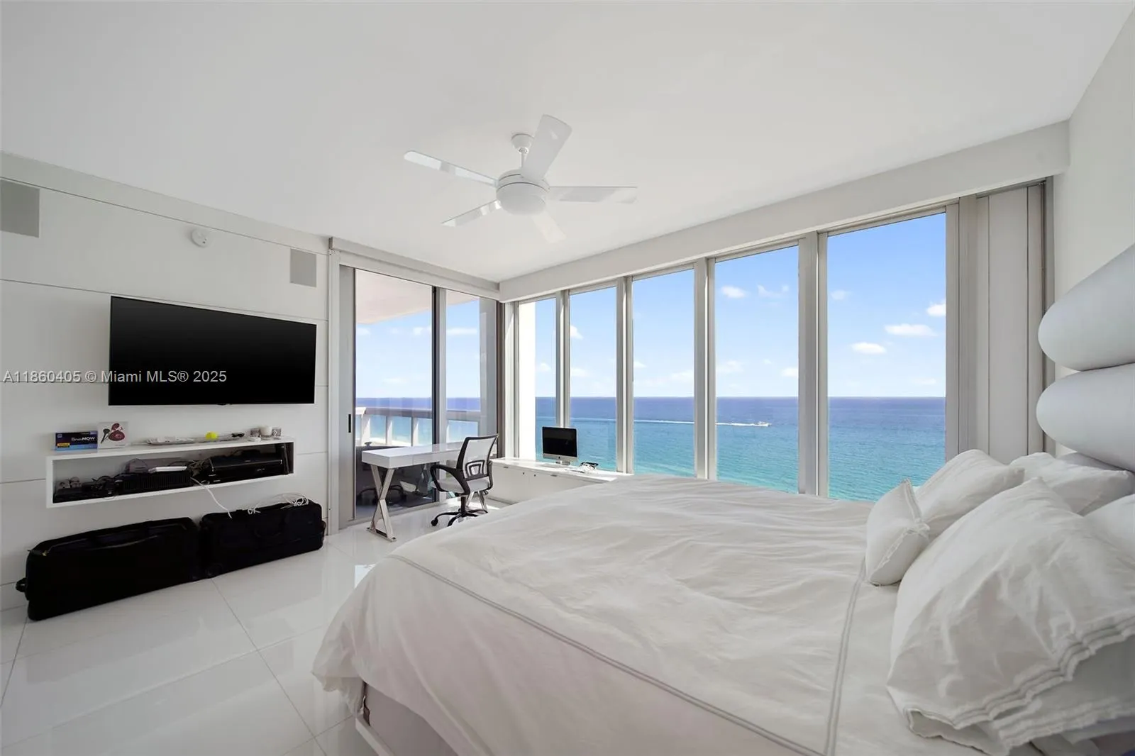 6899 Collins Ave, #1905