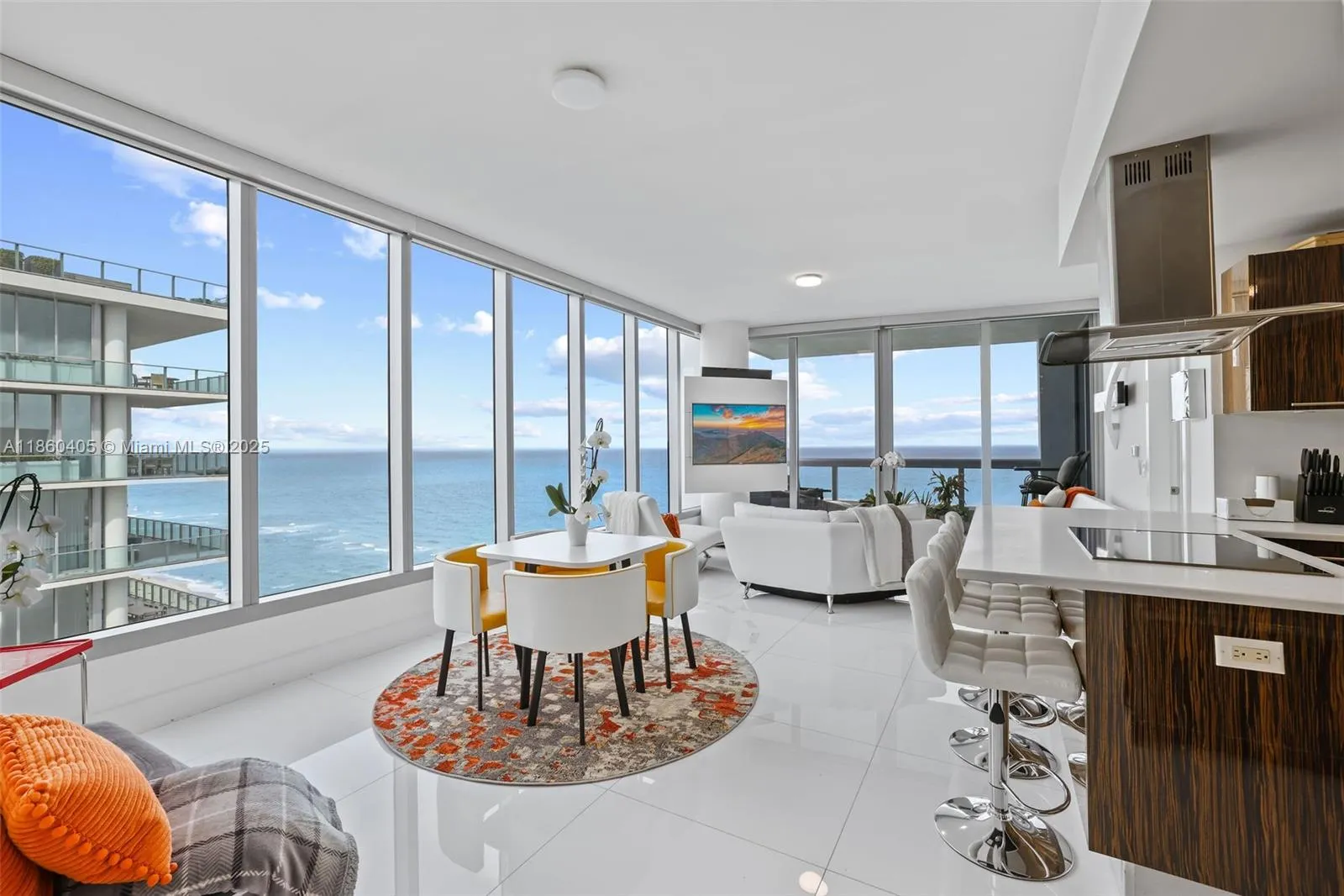 6899 Collins Ave, #1905
