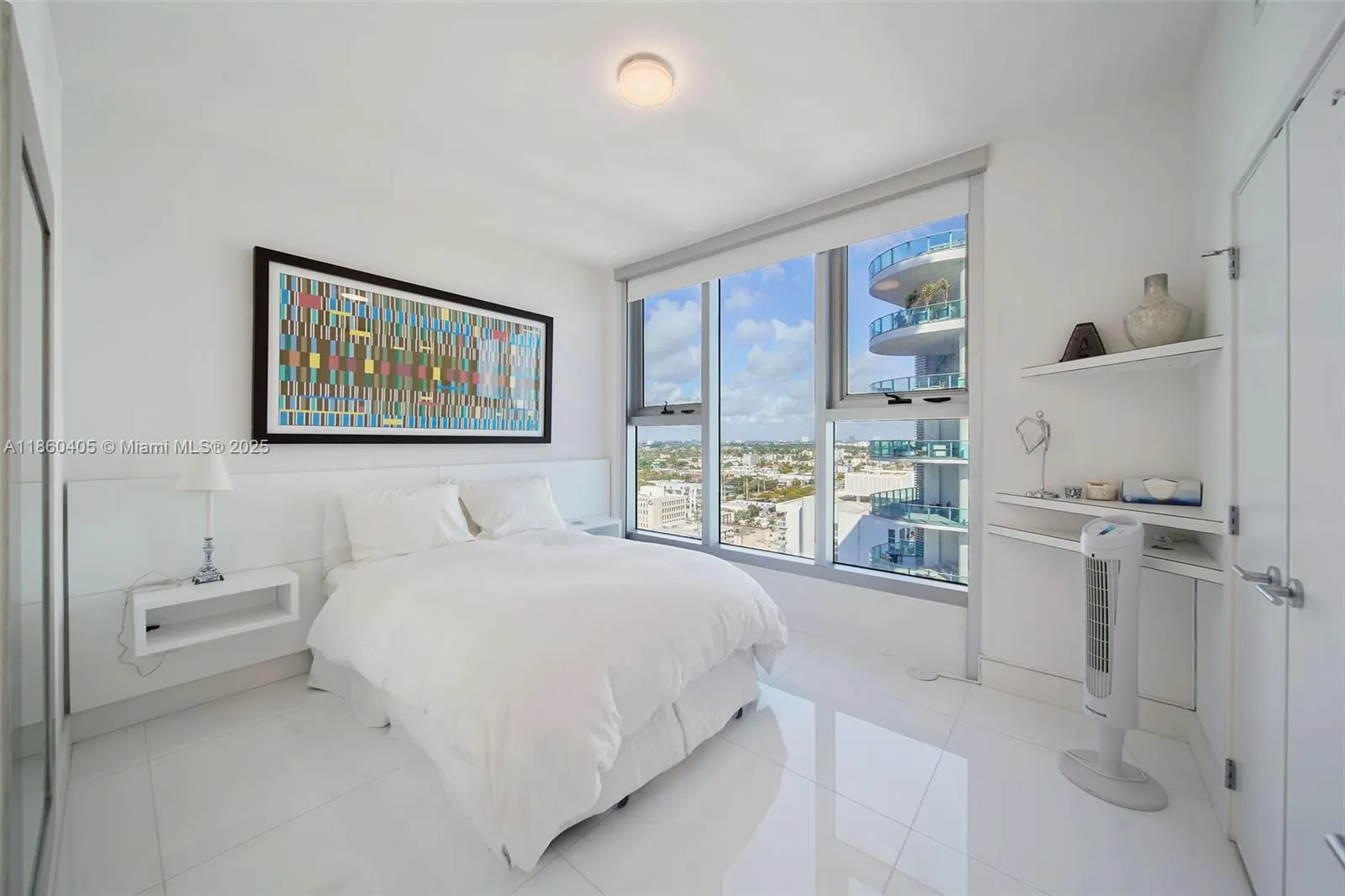 6899 Collins Ave, #1905