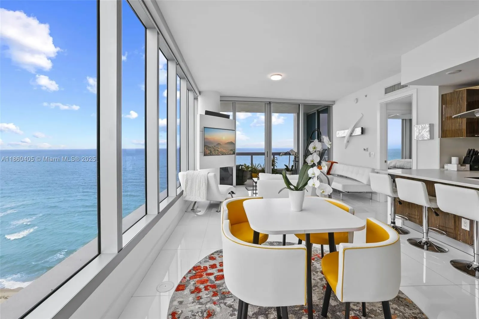 6899 Collins Ave, #1905