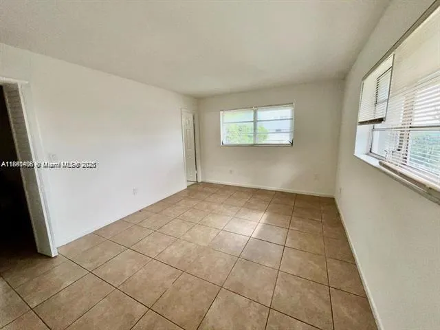 15221 NE 6th Ave, #A301