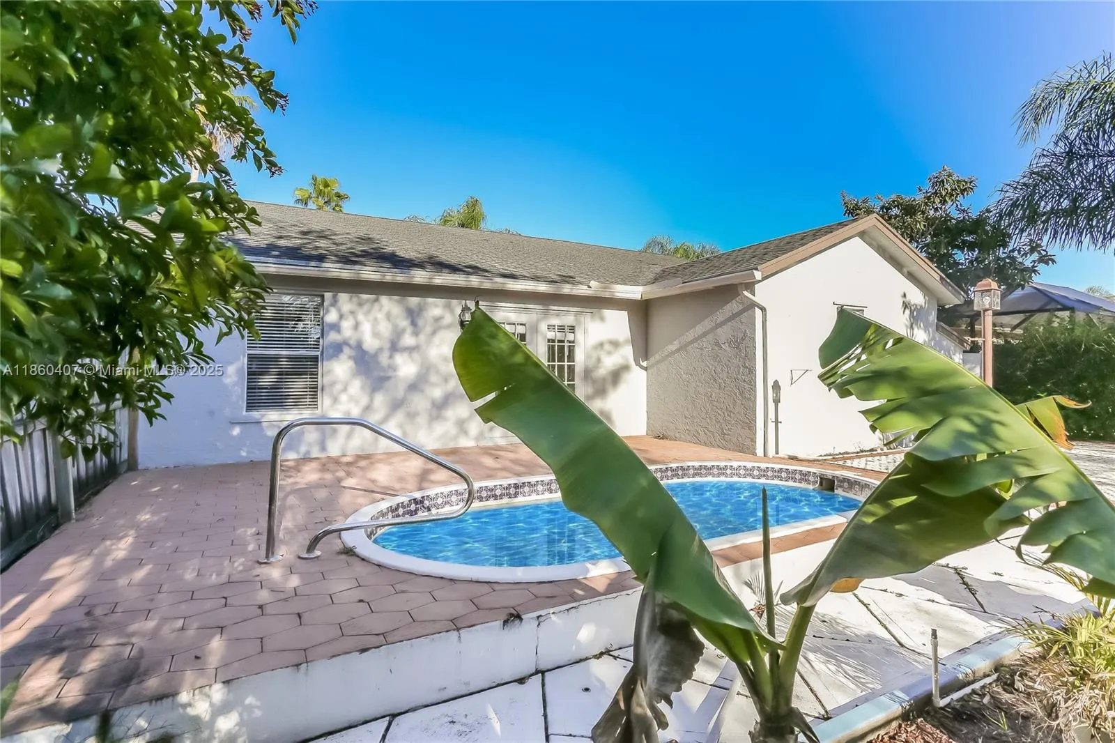 1332 Waterway Cove Dr