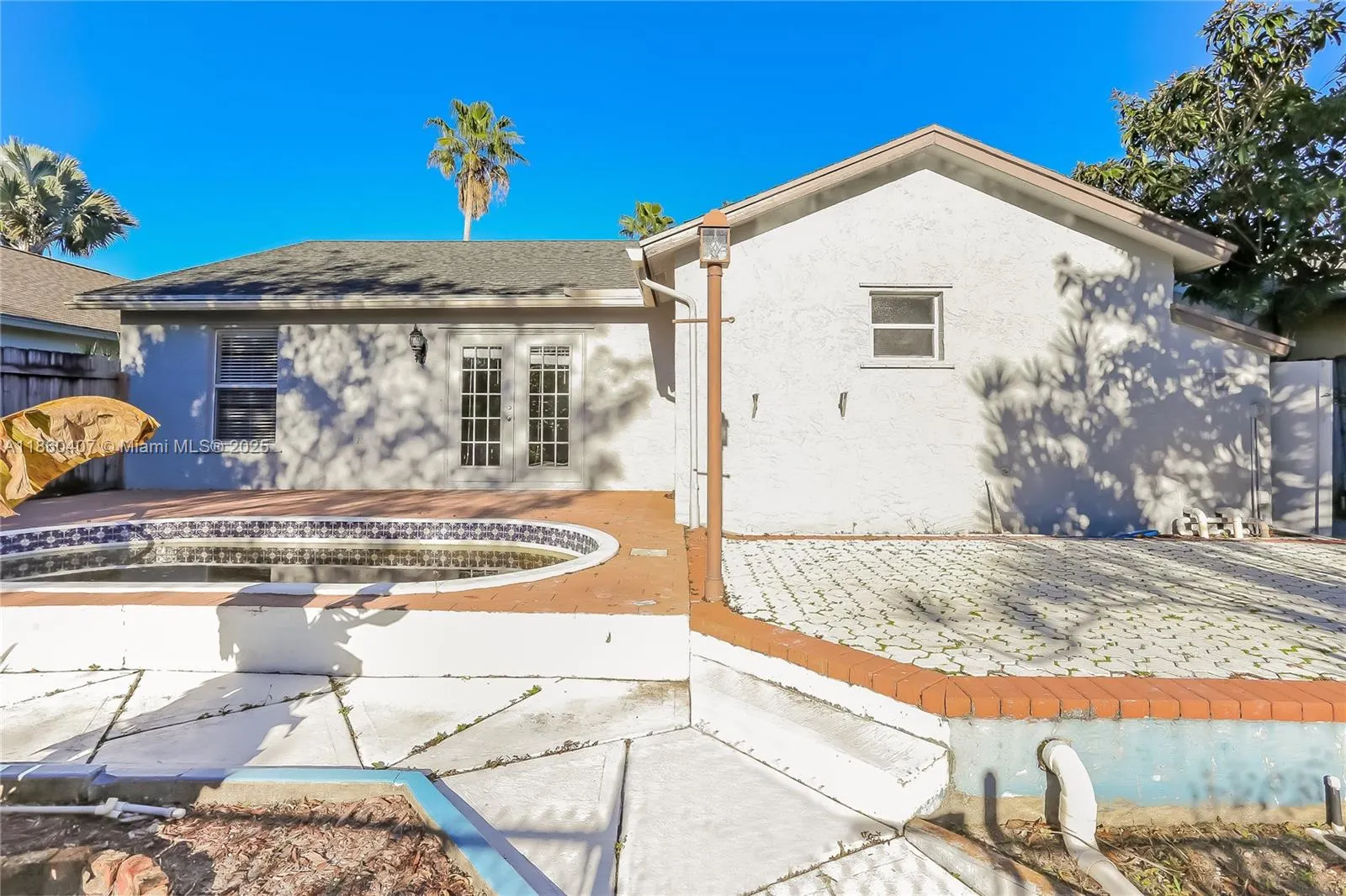 1332 Waterway Cove Dr