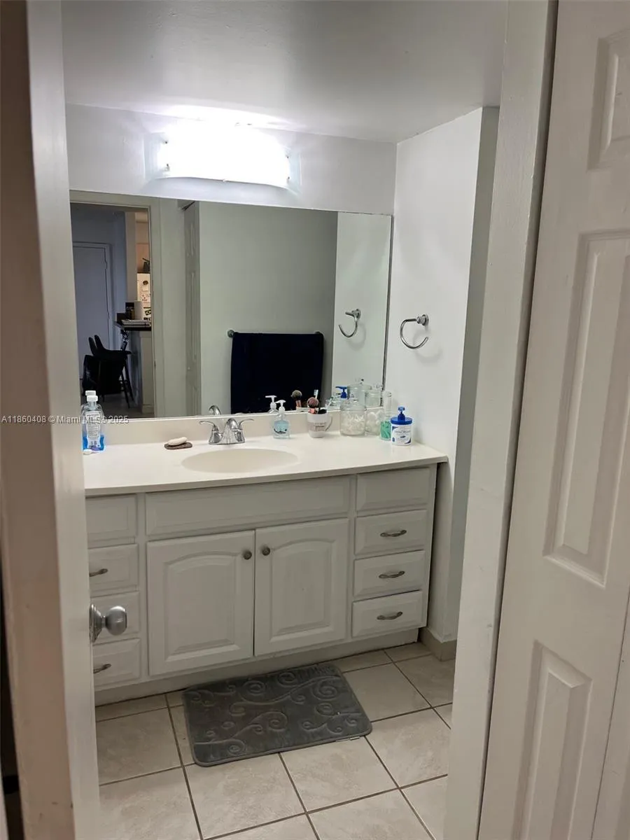 10717 Cleary Blvd, #206