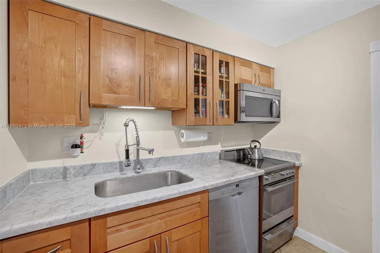 2900 NE 30th St, #K8
