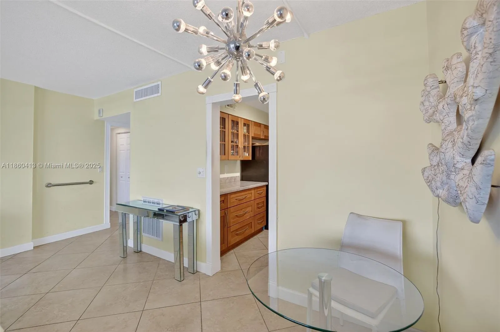 2900 NE 30th St, #K8