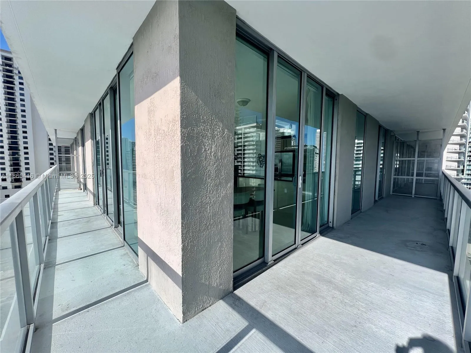 1111 SW 1st Ave, #1914