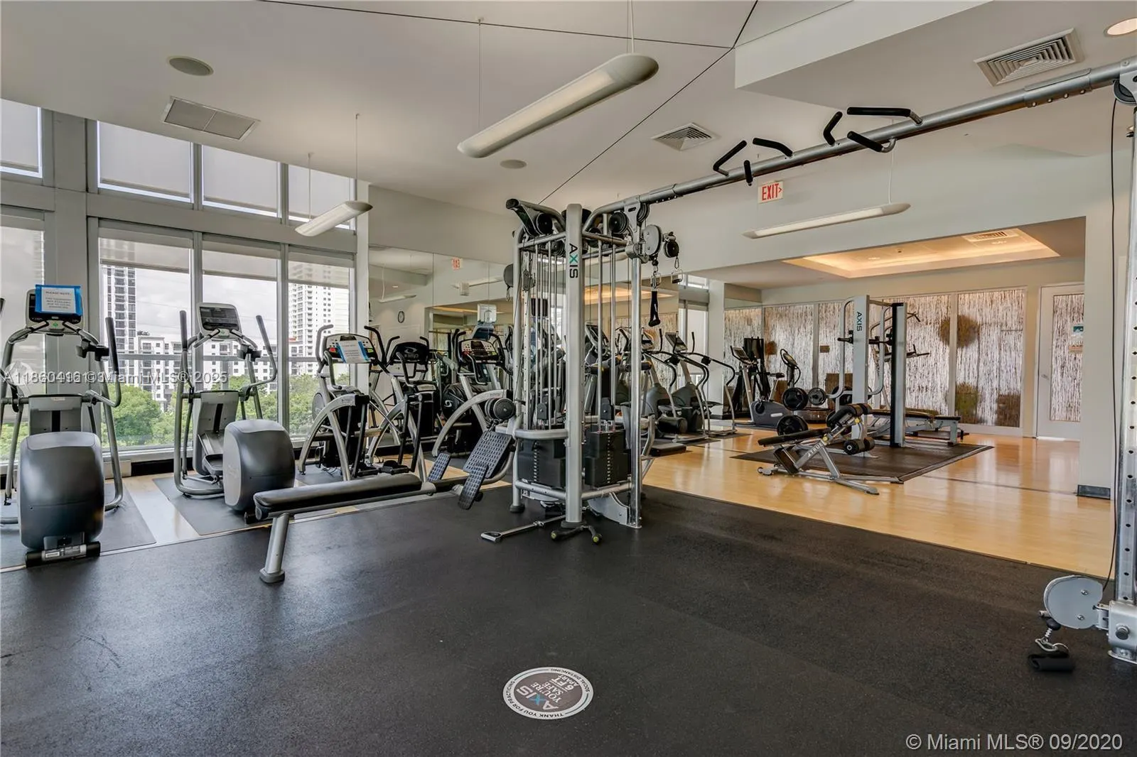 1111 SW 1st Ave, #1914