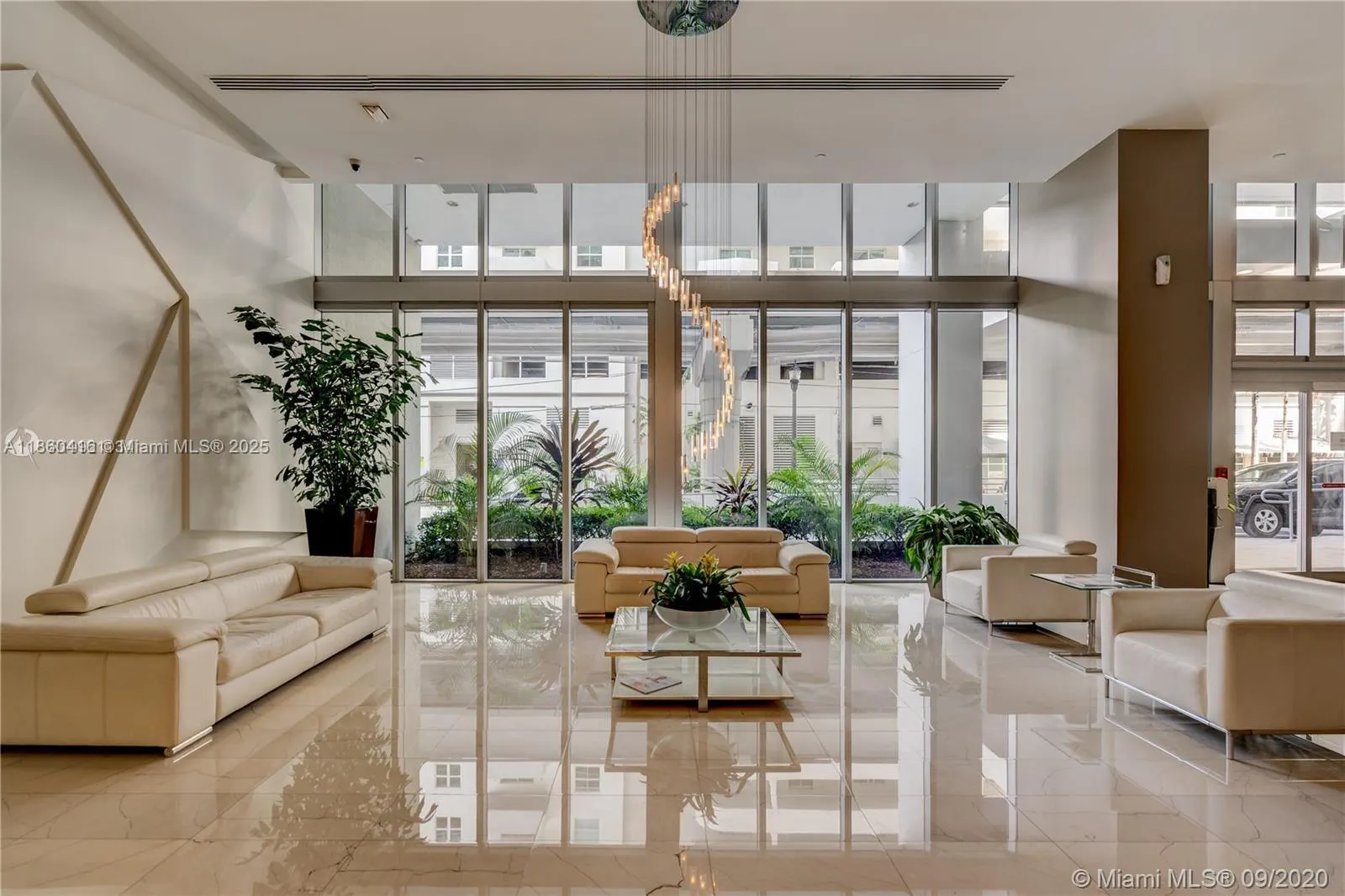 1111 SW 1st Ave, #1914