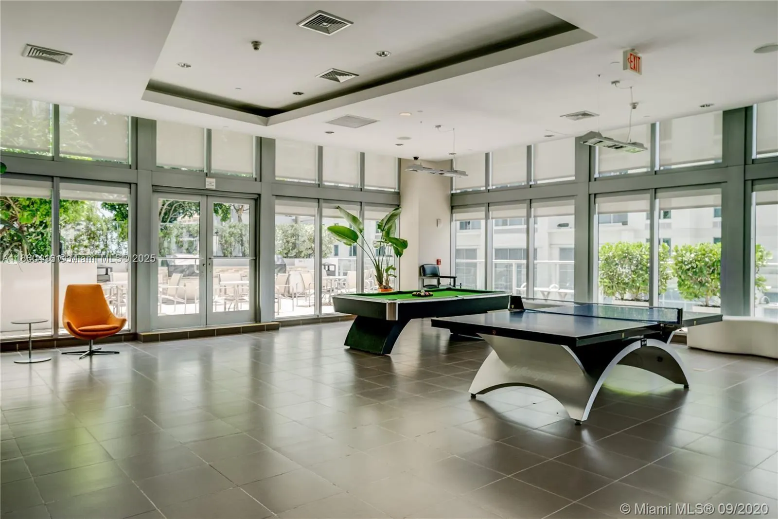 1111 SW 1st Ave, #1914
