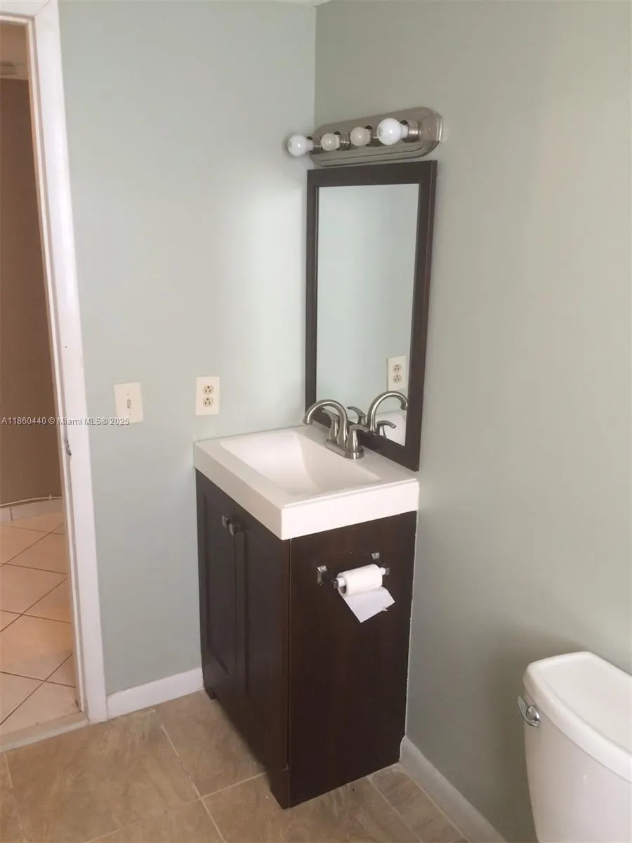 1308 Drexel Ave, #103