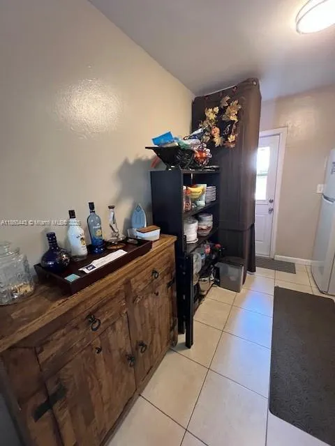 4951 SW 26th Ave