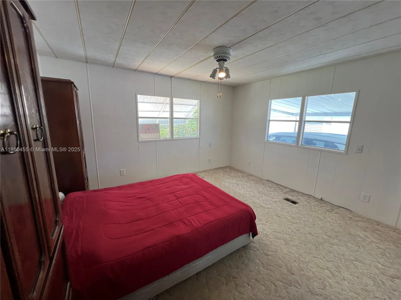 12020 Iguana Bay