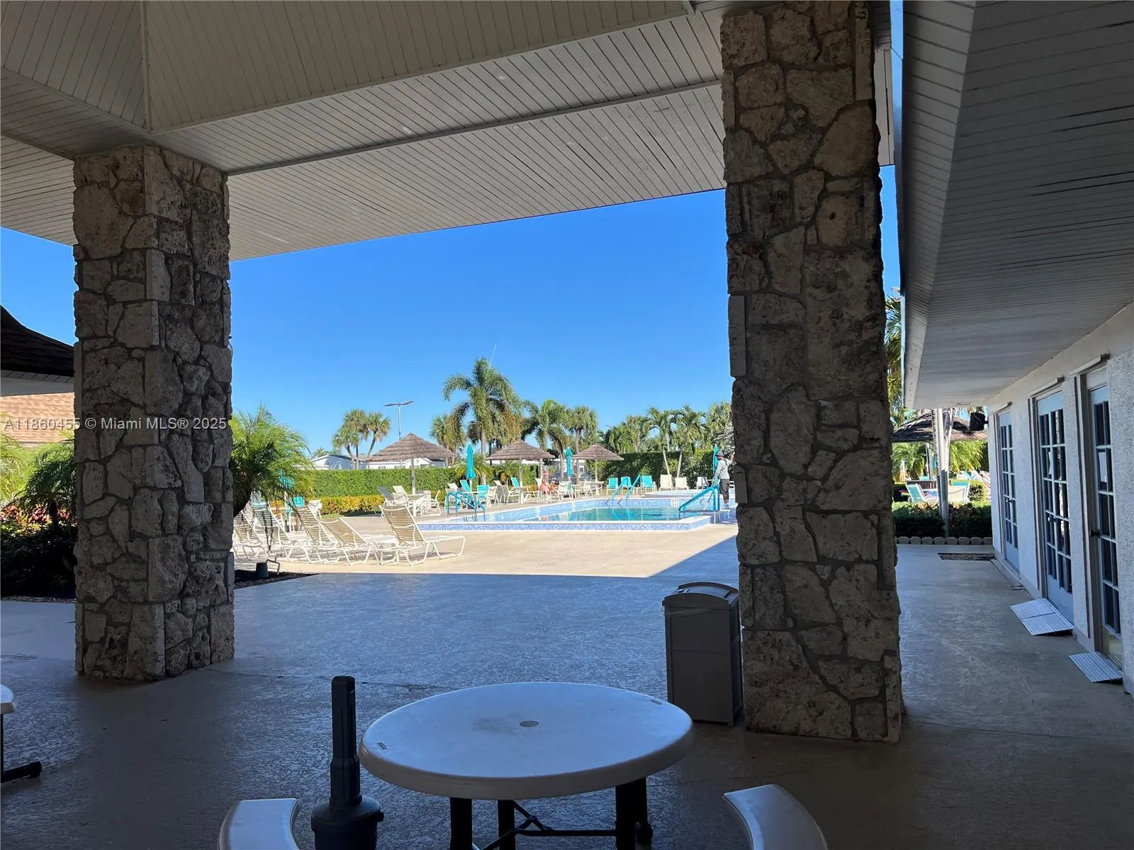 12020 Iguana Bay