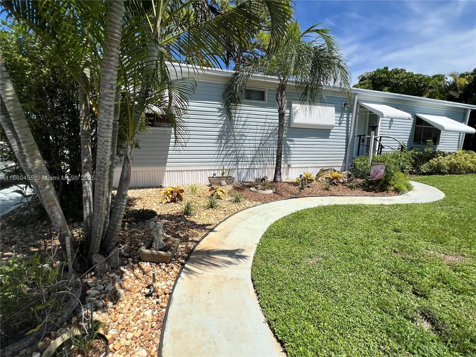12020 Iguana Bay