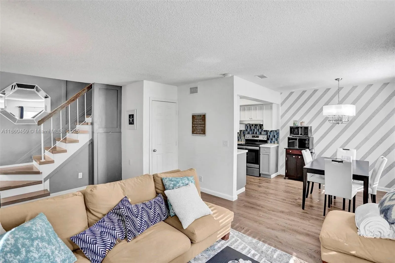 5613 NW 21st St, #8-B