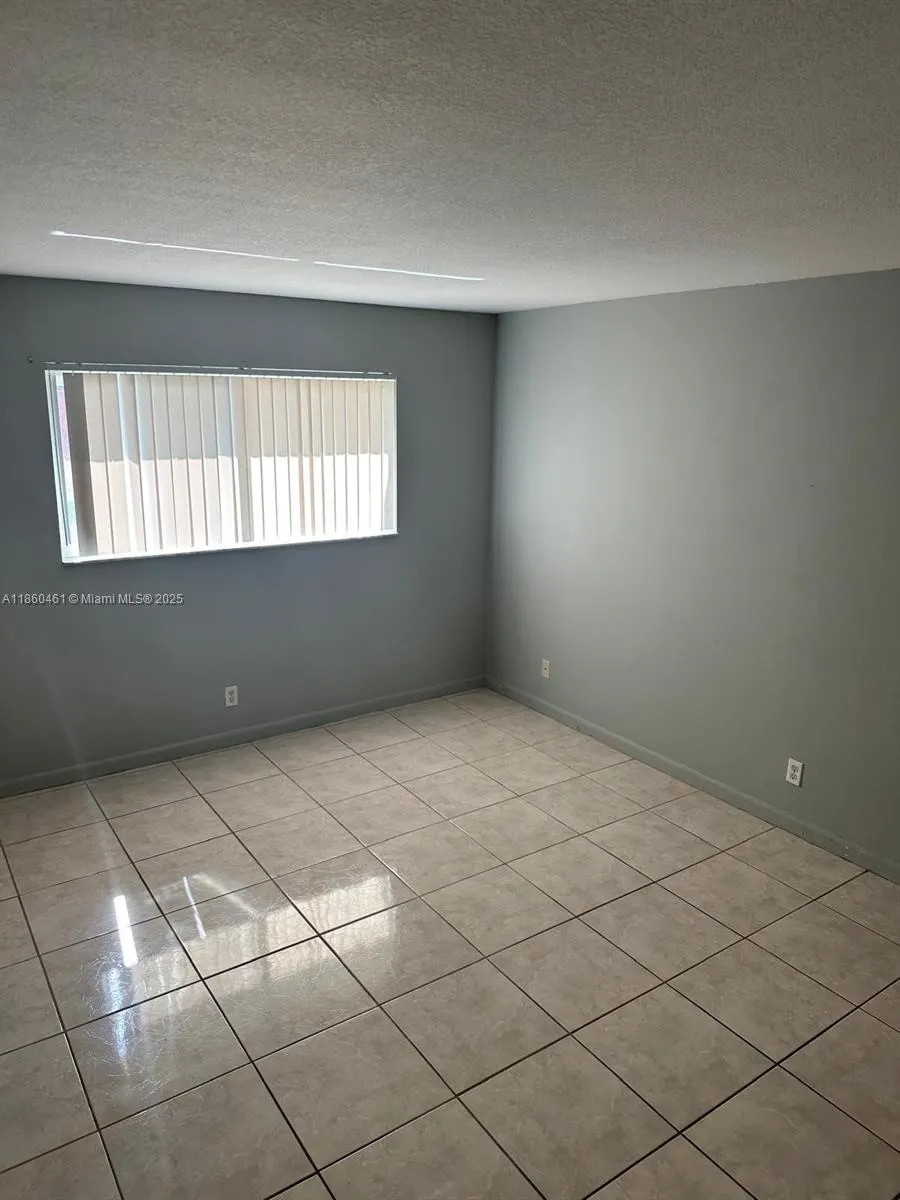 2812 NW 55th Ave, #1D
