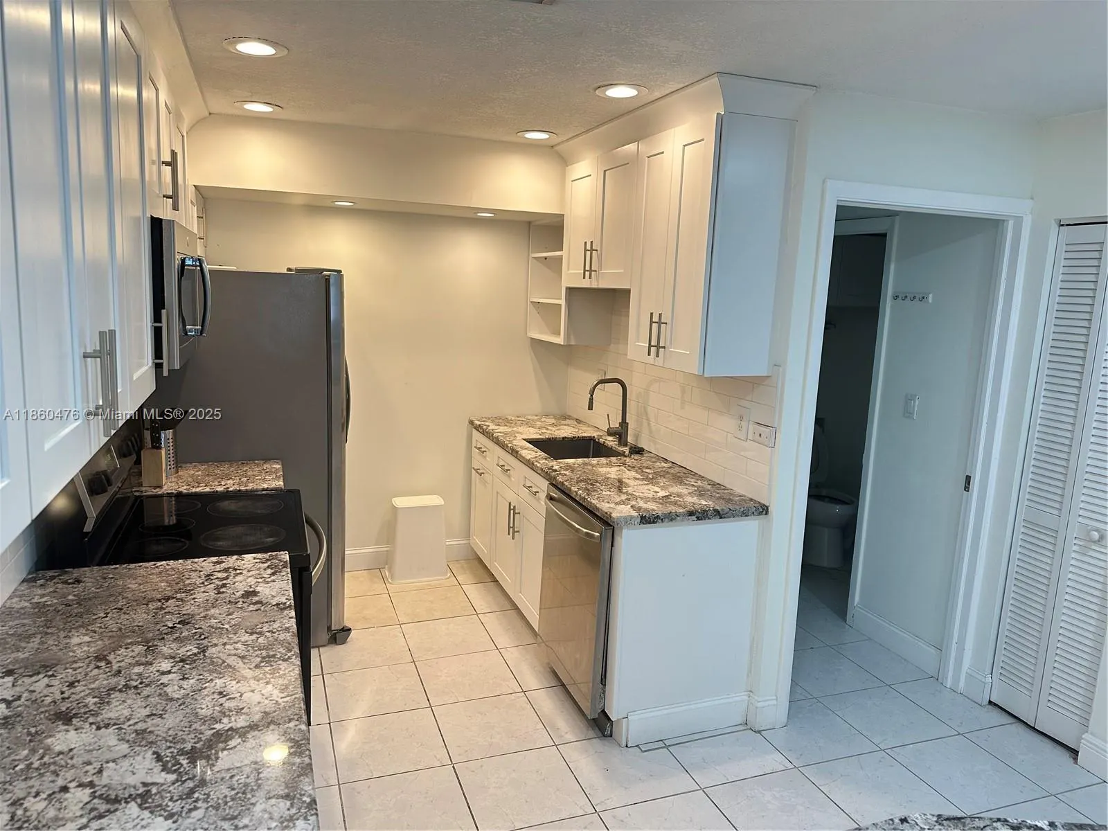 9865 riverside dr, #9-32