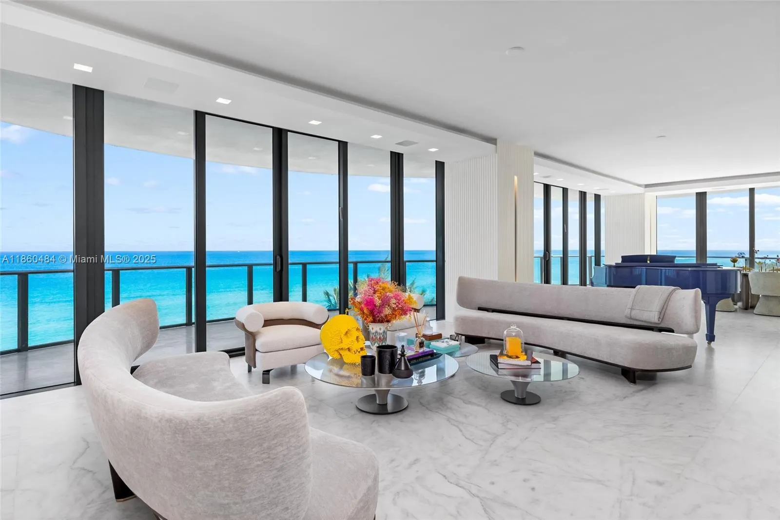 19575 Collins Ave, #6