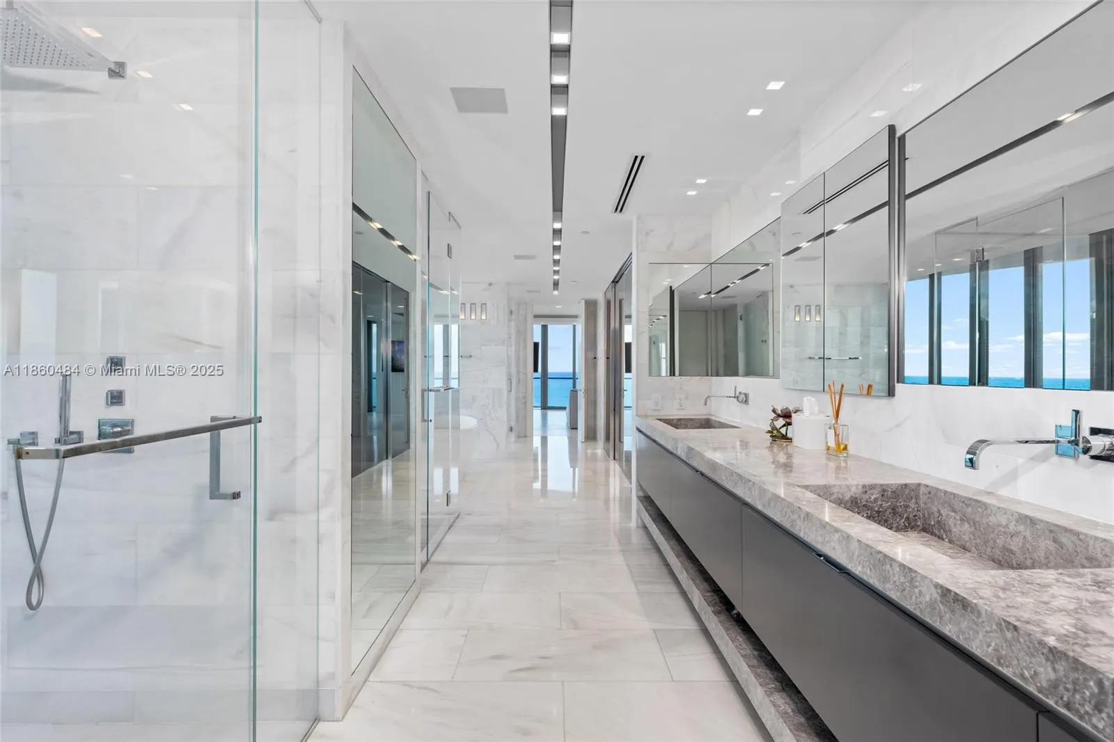 19575 Collins Ave, #6