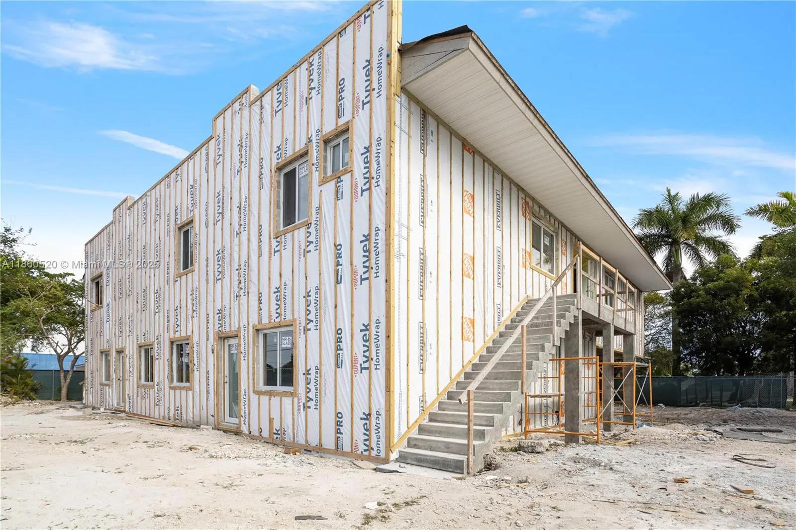 1515 N Redland Rd