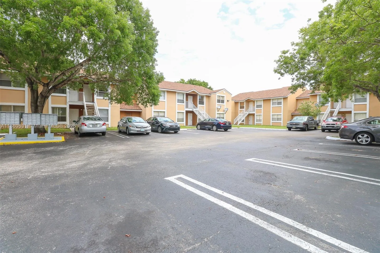 8051 SW 21st Ct, #8051
