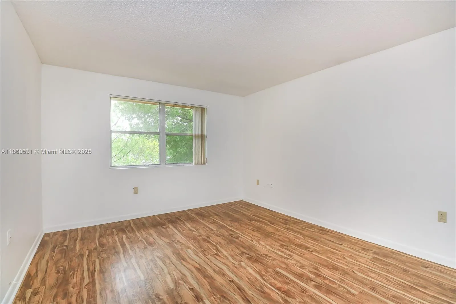 8051 SW 21st Ct, #8051