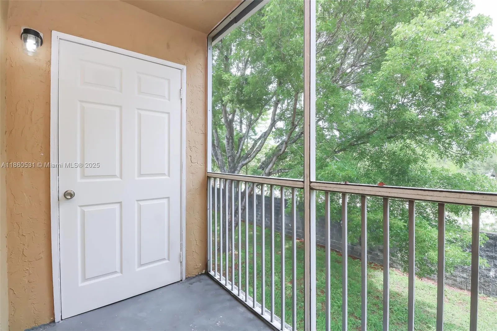8051 SW 21st Ct, #8051