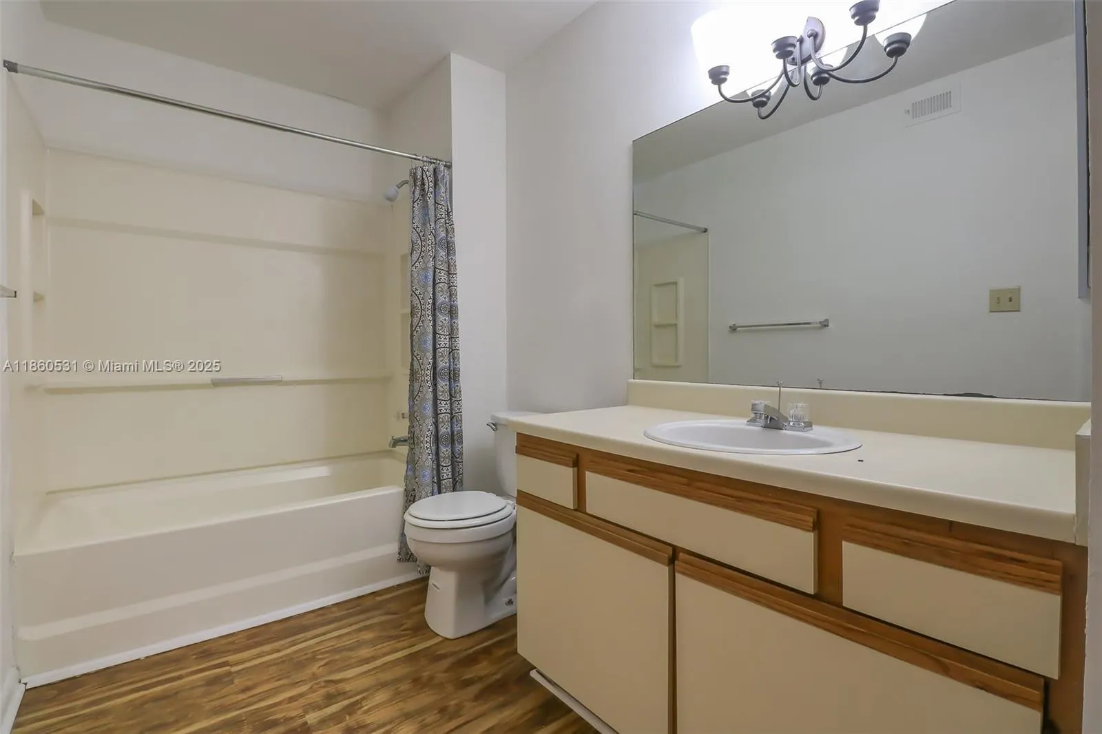 8051 SW 21st Ct, #8051