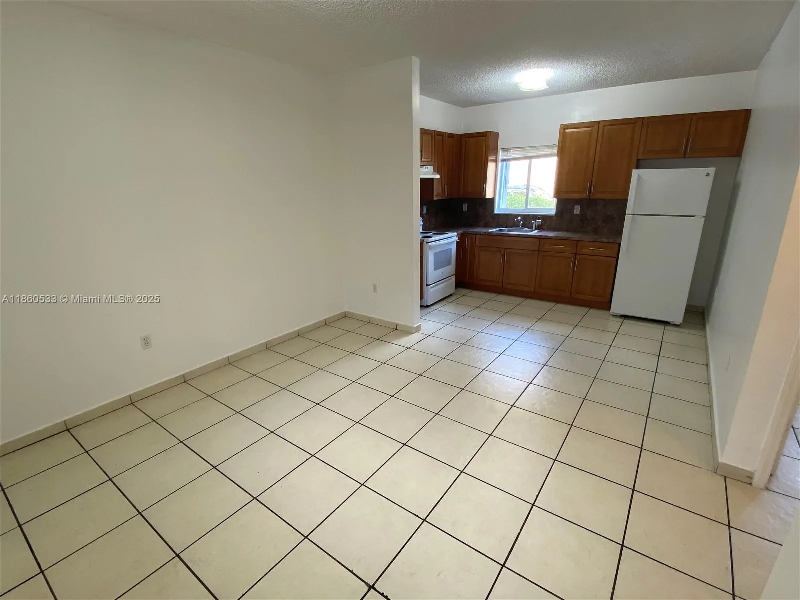 452 SW 10th St, #2