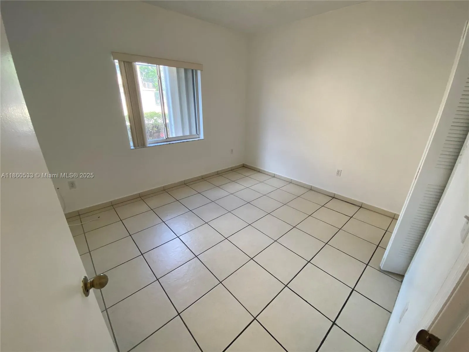 452 SW 10th St, #2