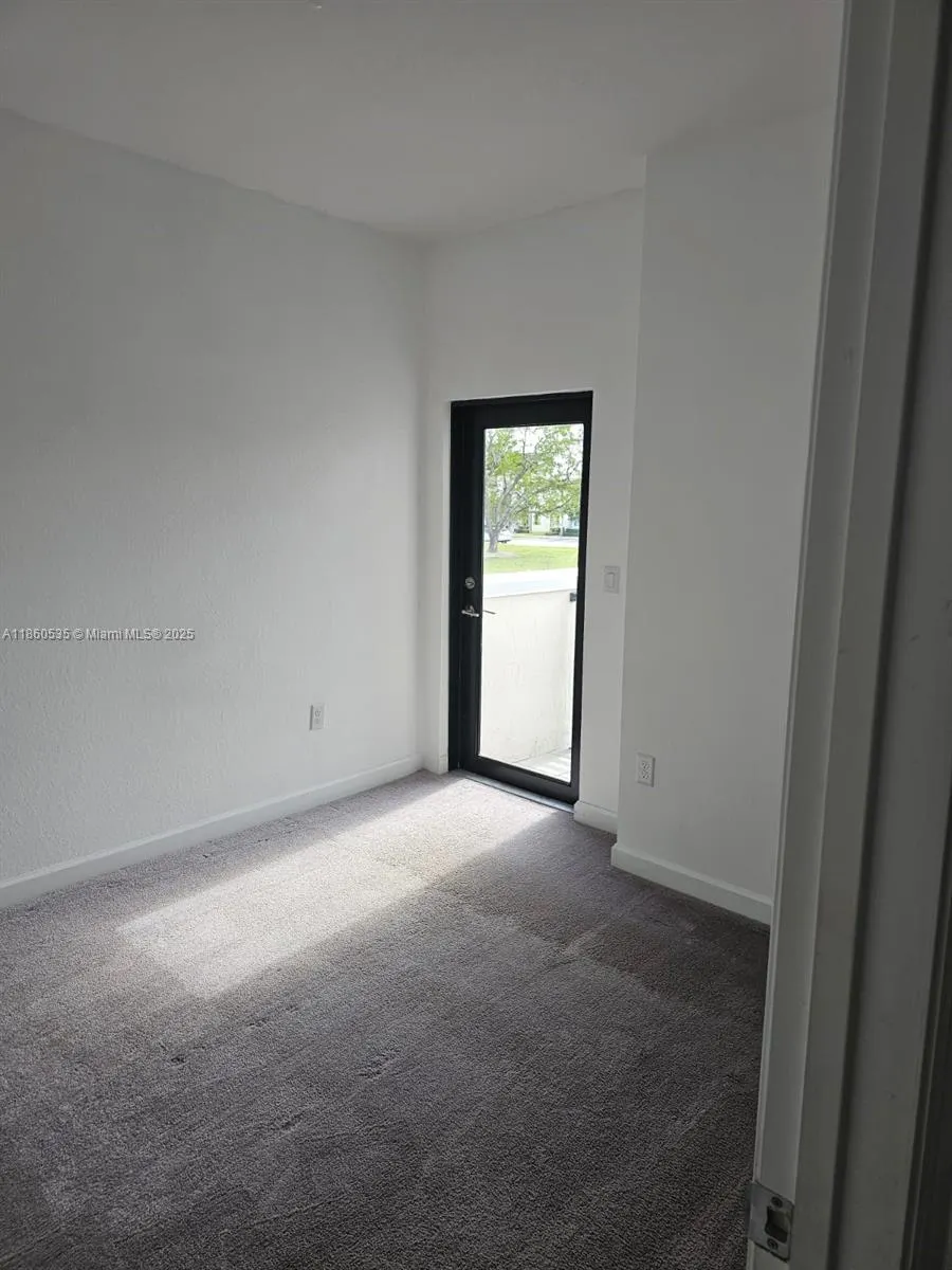 607 NE 208th Ter, #607