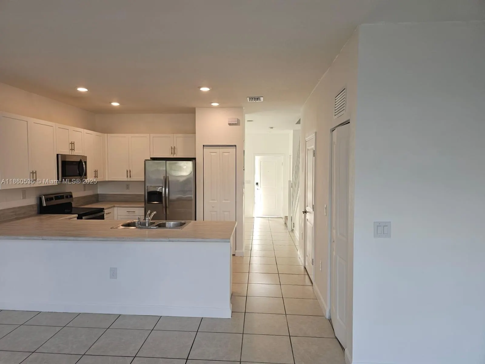 607 NE 208th Ter, #607