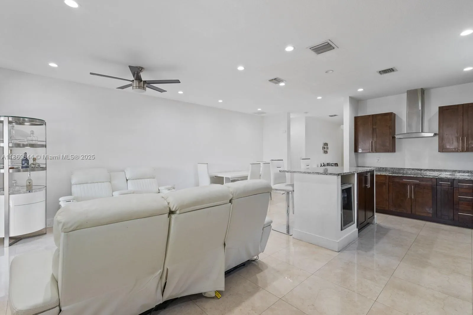 875 NW 97th Ct