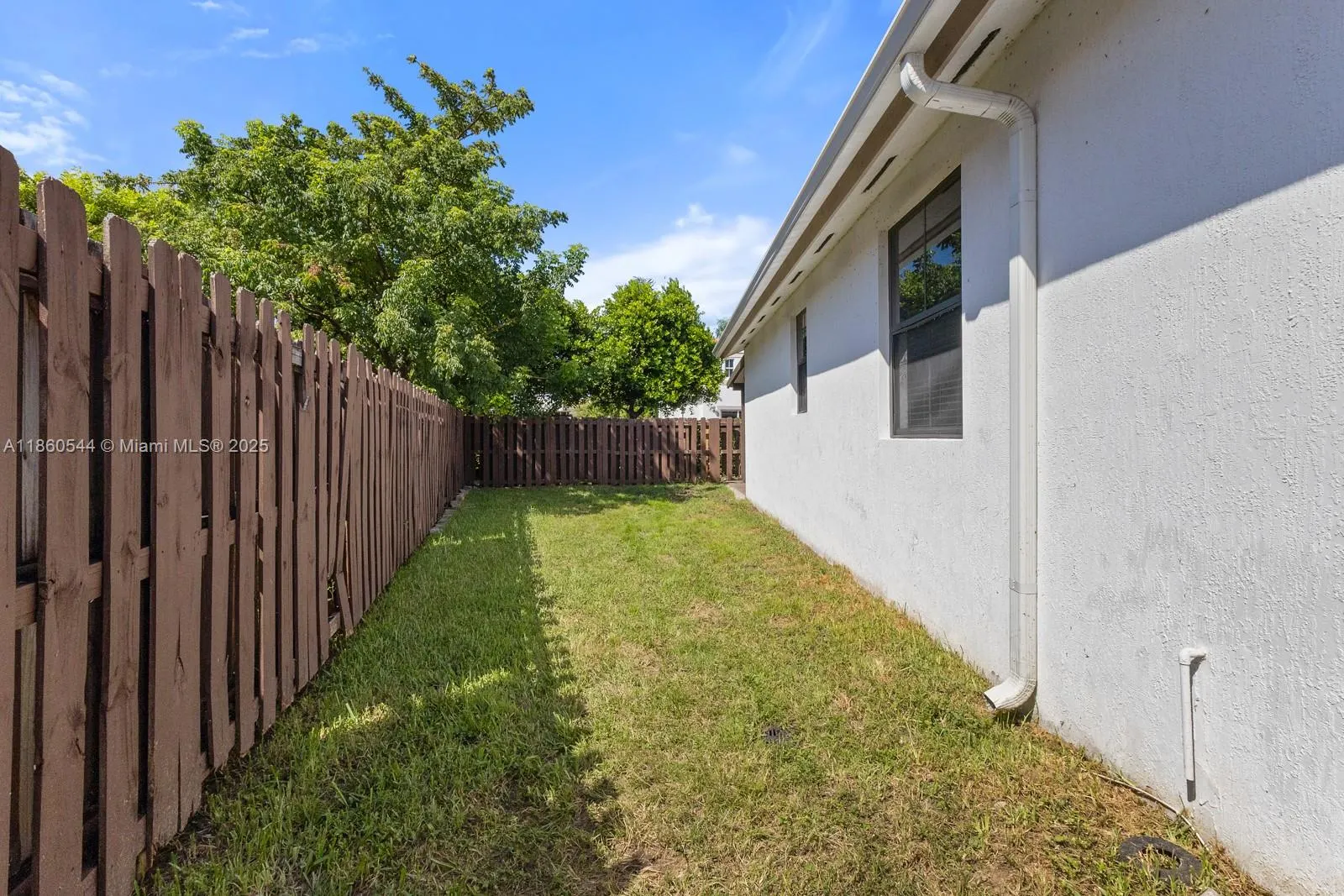 875 NW 97th Ct
