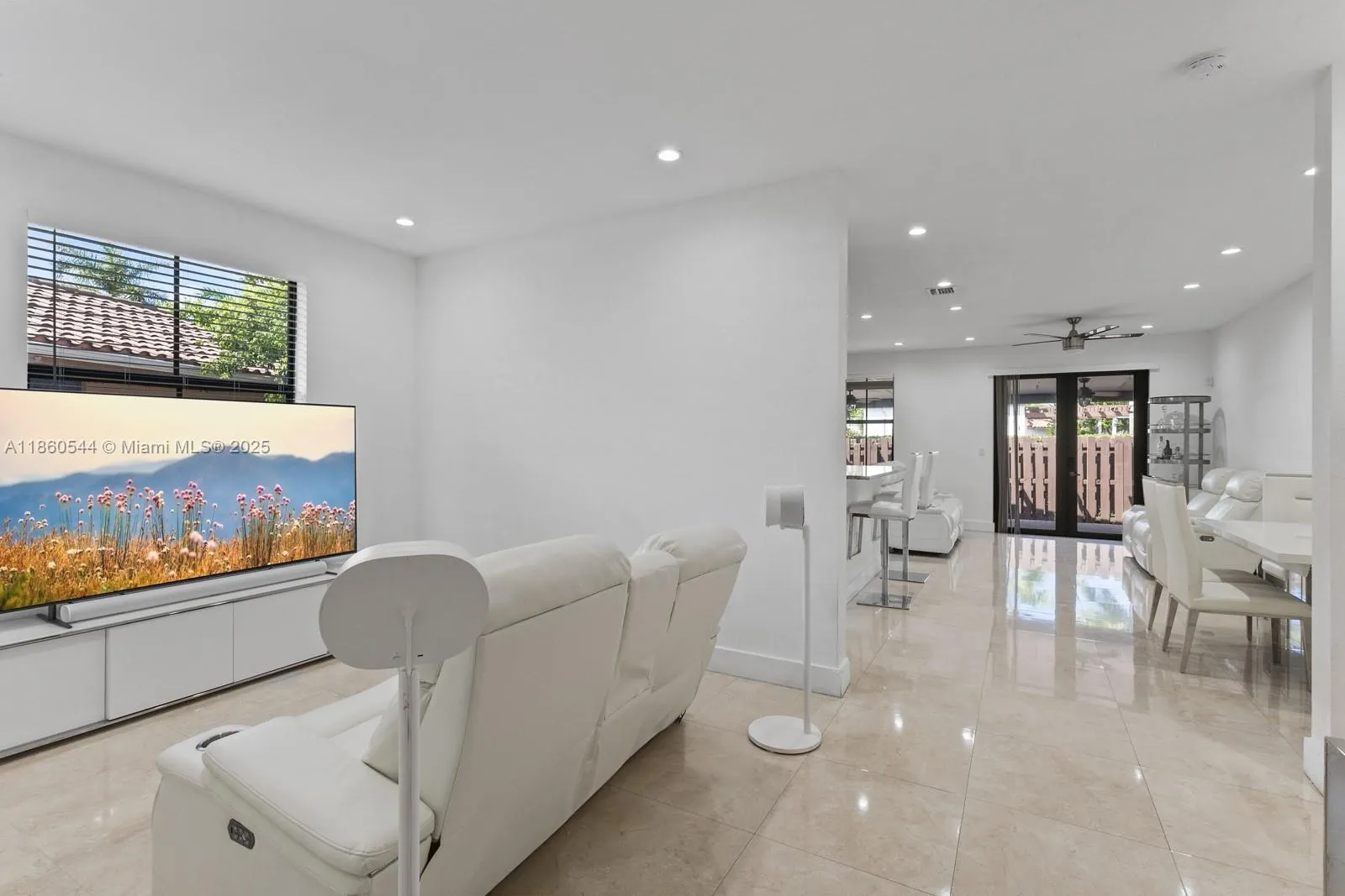 875 NW 97th Ct