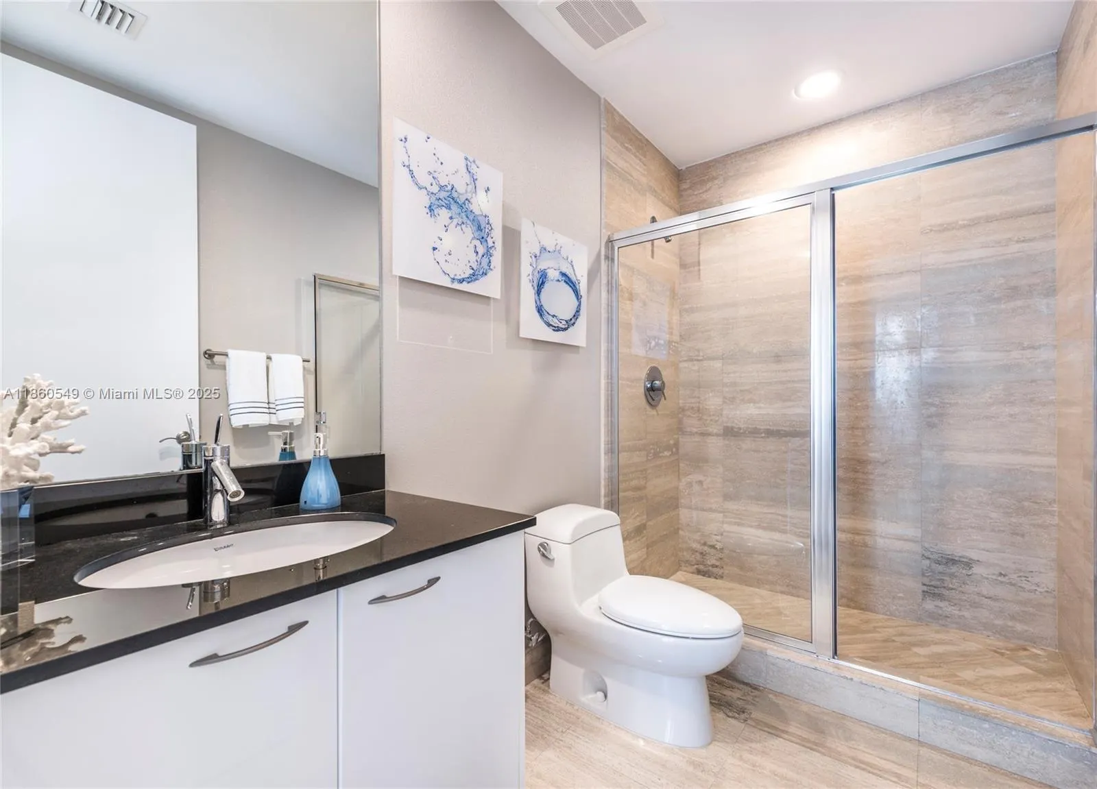 15811 Collins Ave, #1102