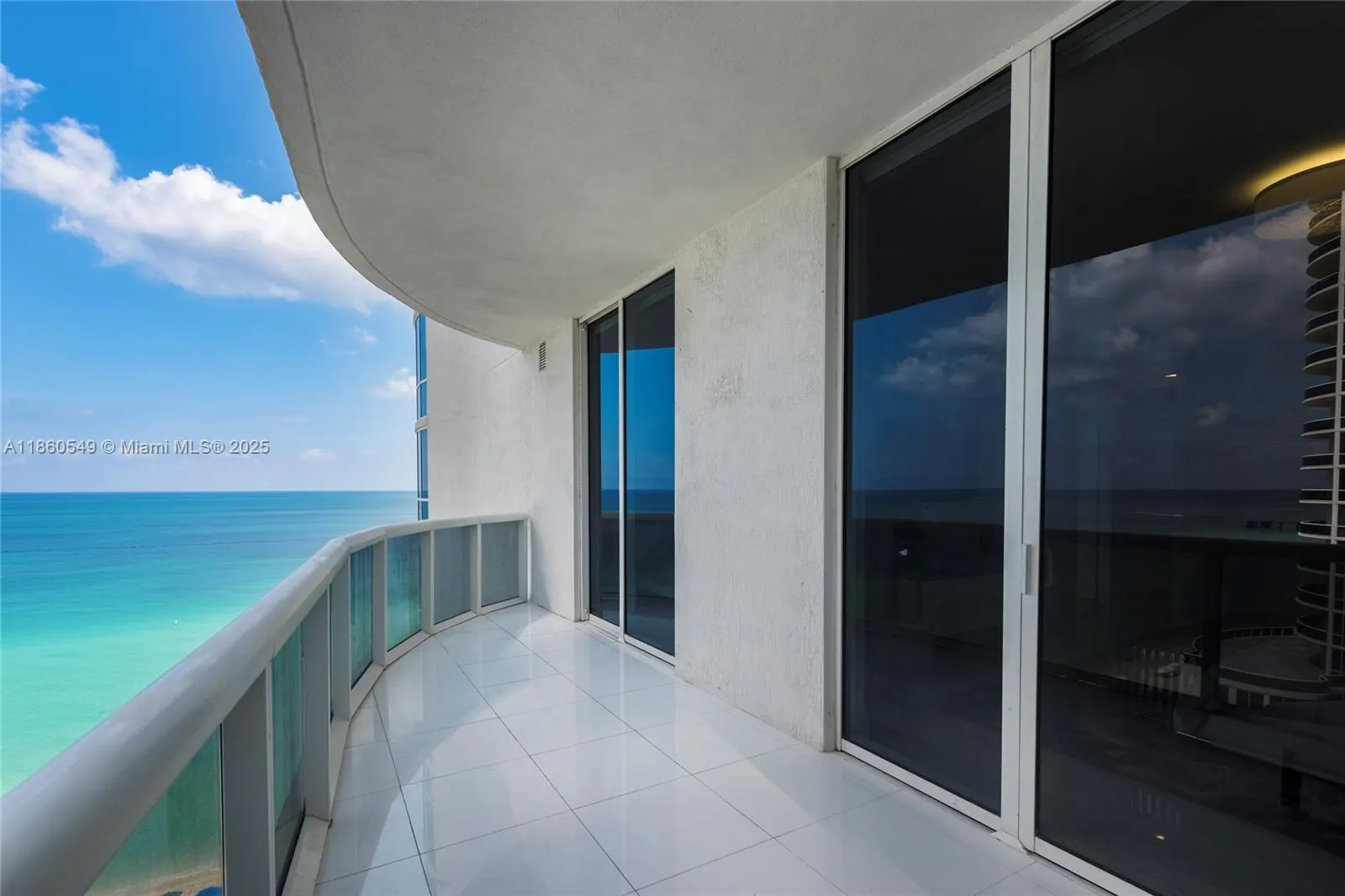 15811 Collins Ave, #1102